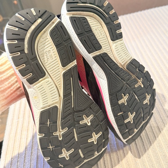 Brooks Womens Ghost 16, Black/Pink Size 8 - Picture 6 of 6